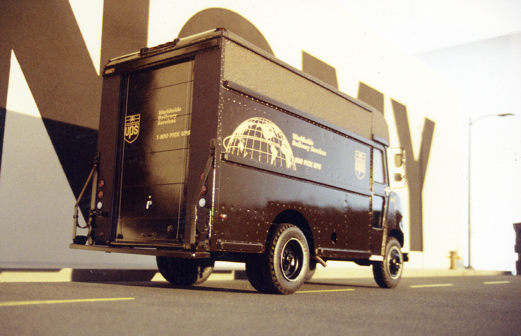 The same UPS truck miniature, fully finished and branded, on a commercial set